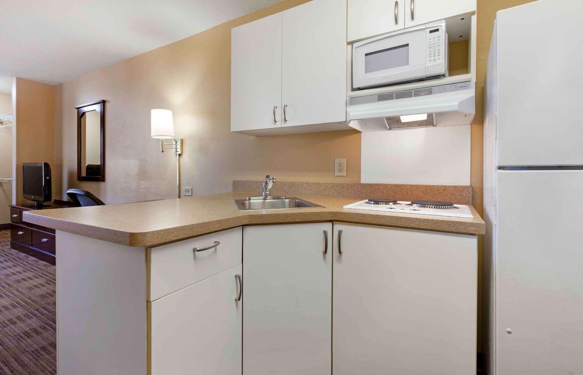 Extended Stay America Suites - Madison - Junction Court Мидлтон Экстерьер фото