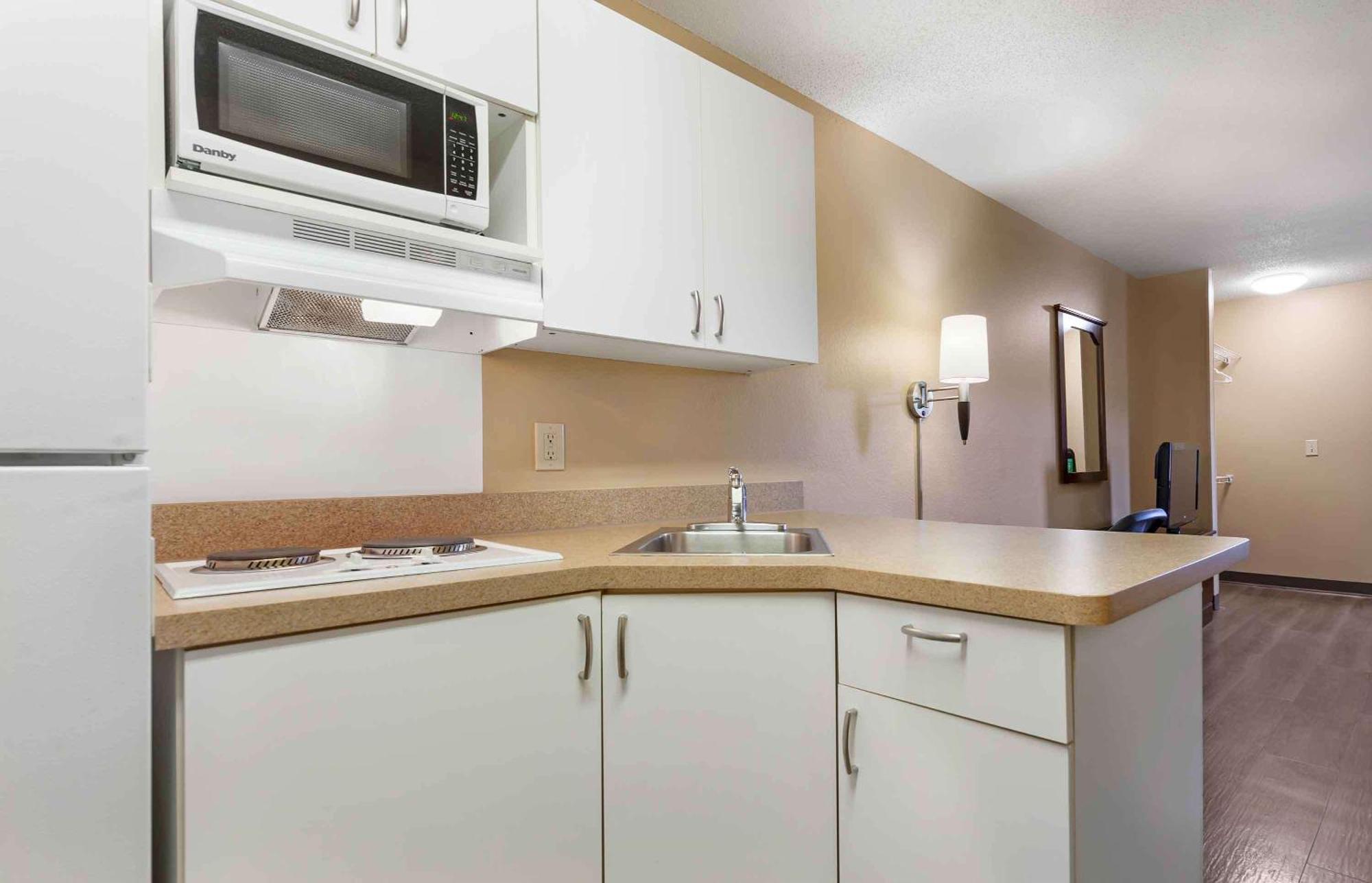Extended Stay America Suites - Madison - Junction Court Мидлтон Экстерьер фото