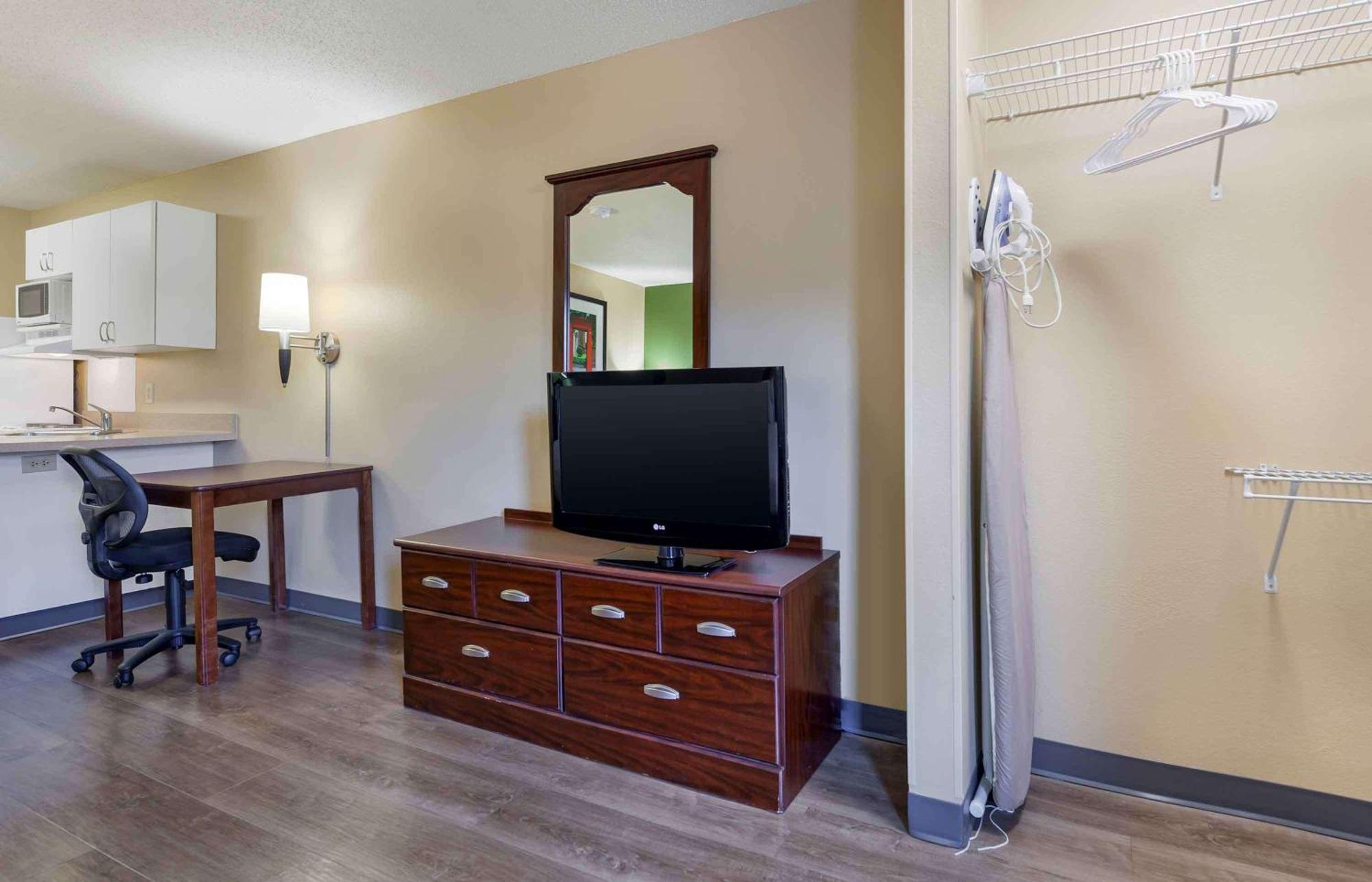 Extended Stay America Suites - Madison - Junction Court Мидлтон Экстерьер фото